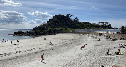 Studio neuf Ă moins de 5 minutes des plages de la CĂŽte de Granit Rose