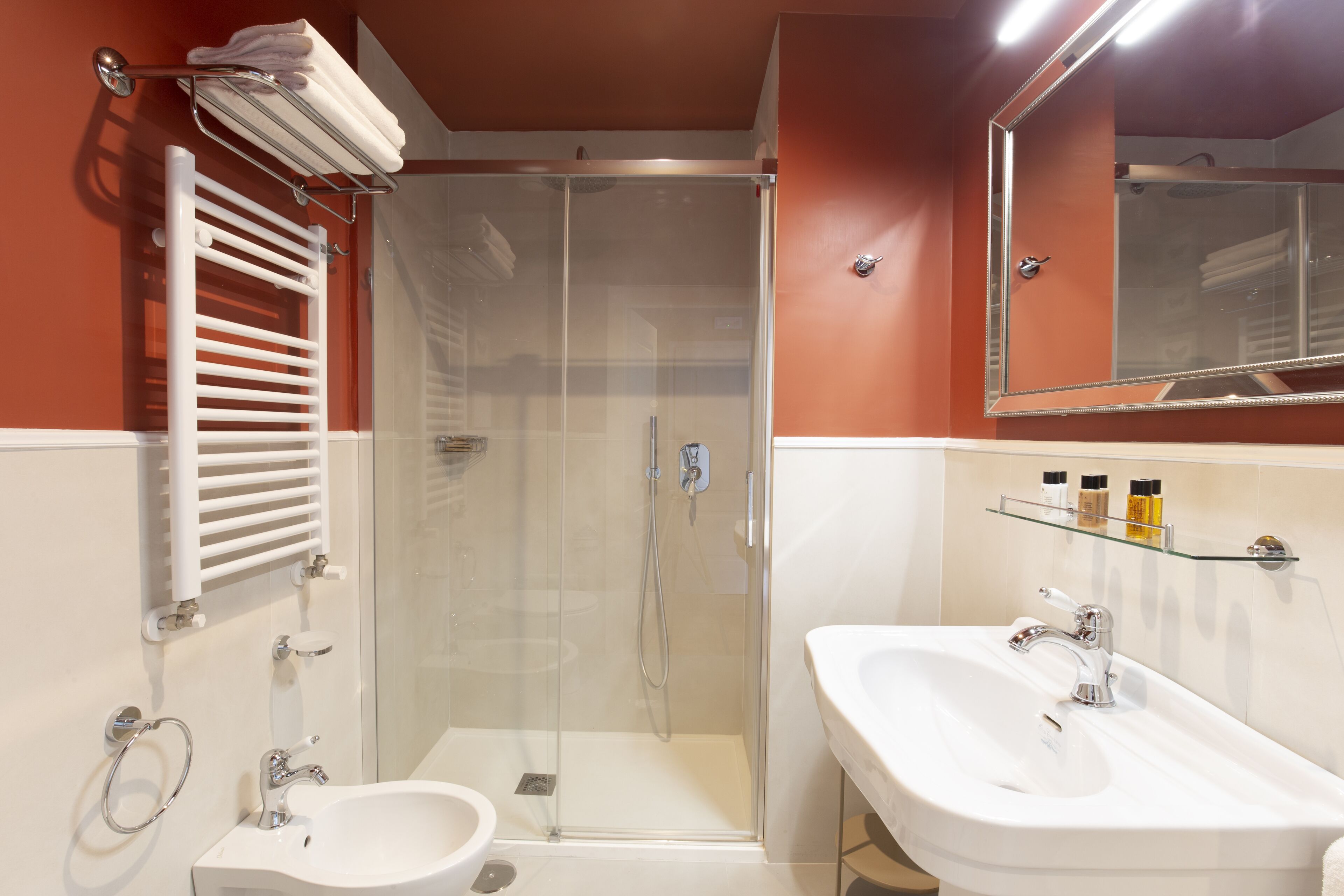 shower, free toiletries, hair dryer, slippers