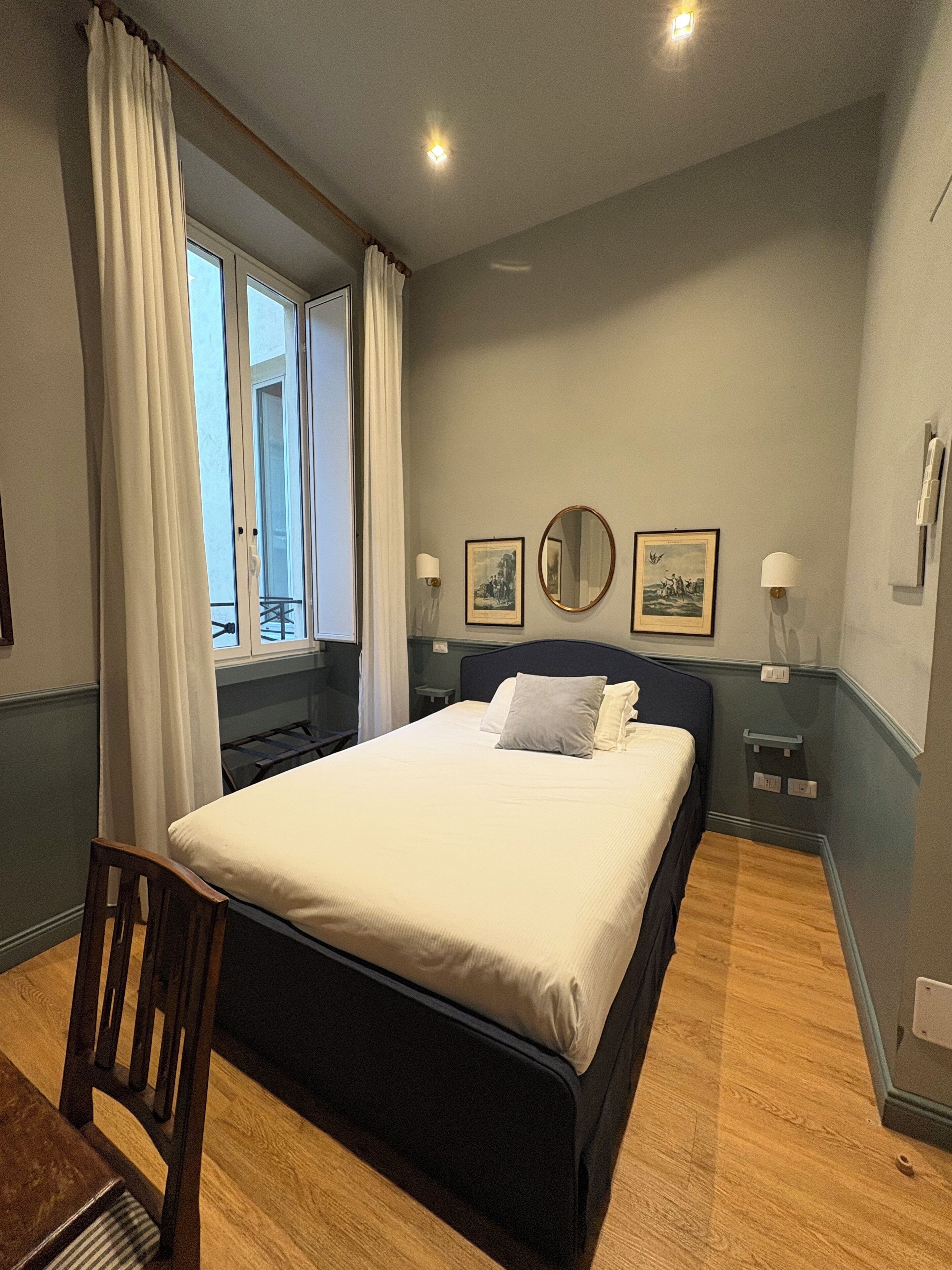 Economy Double Room | Egyptian cotton sheets, premium bedding, desk, laptop workspace