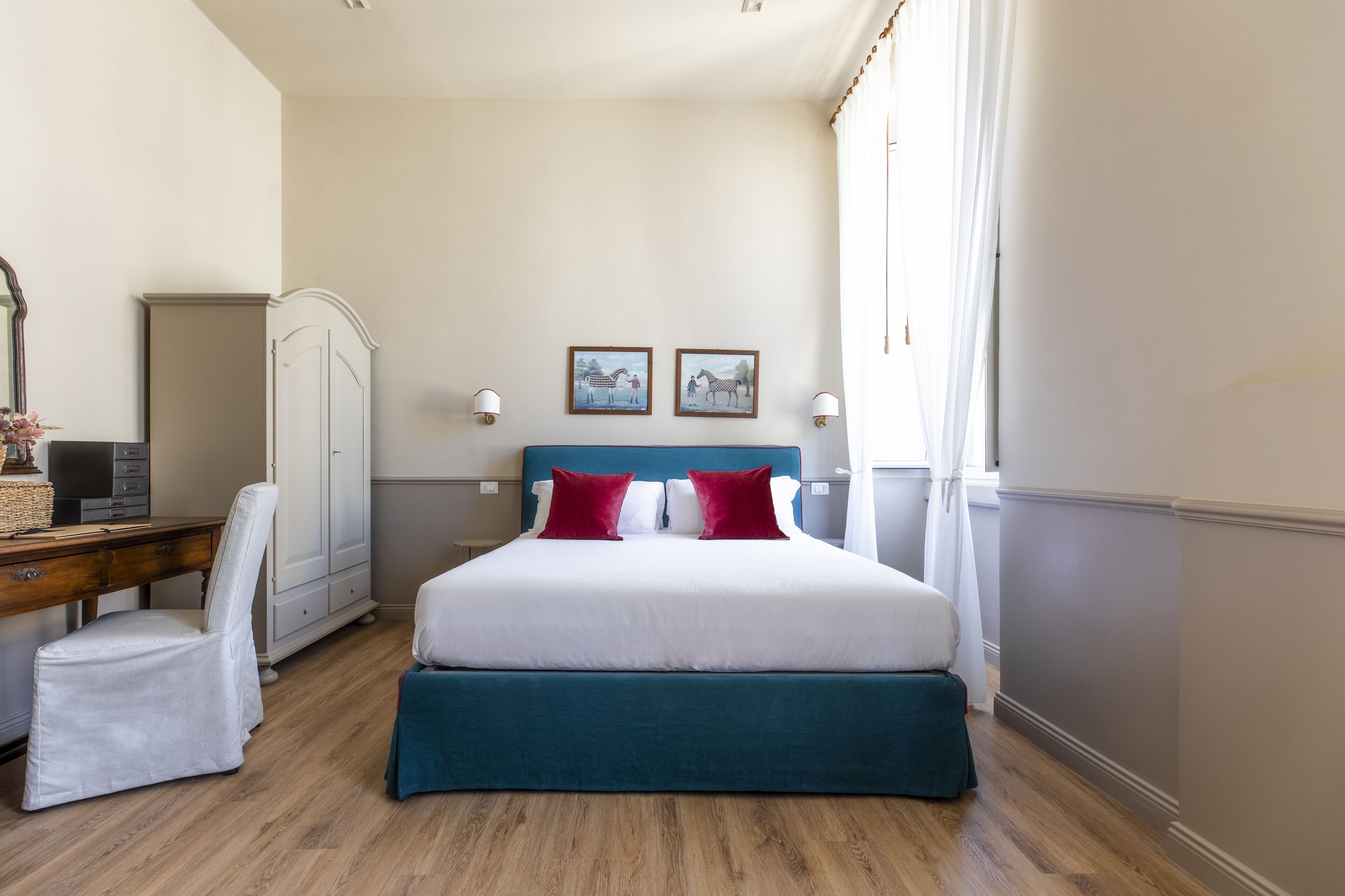 스위트, 간이주방 | 이집트산 면 시트, 고급 침구, 책상, 노트북 작업 공간