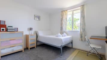 1 habitación y ropa de cama