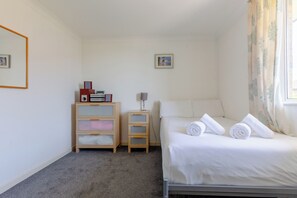 Appartement, 1 lit double et 1 canapé-lit | 1 chambre, draps fournis