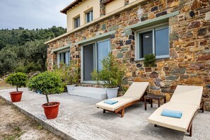 บ้านพัก, หลายเตียง | ระเบียง