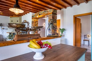 House, Multiple Beds | Private kitchen | Fridge, microwave, oven, stovetop - Charming 1-bed House in Stafylos (Skopelos)