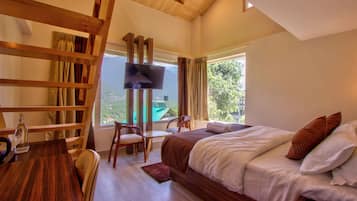 Desk, laptop workspace, rollaway beds, free WiFi