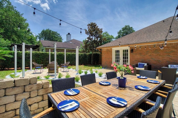 This home is recommended for swimmers only>>