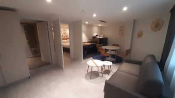Appartement, accessible aux personnes à mobilité réduite | Bureau, espace de travail pour ordinateur portable, Wi-Fi gratuit