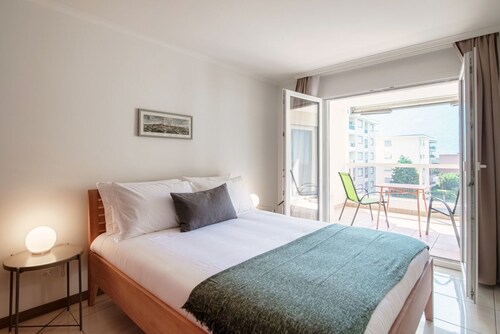 Appartement de deux pièces avec petite terrasse à 5 minutes du centre de Locarno