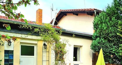 Der NeueSpreeBlick, direkt an der Spree