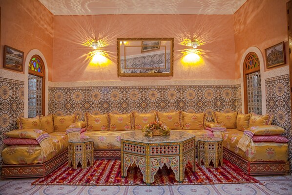House | Living room - Charming Guest House in the Medina of Fes (Fes)