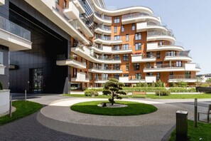 Exterior - Grzegórzecka 69D Kraków | Prestige Apartment with Jacuzzi (Kraków)