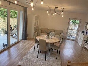 House, 2 Queen Beds | Living room - Impeccable 2-bed House in Albești (Albesti)