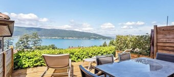 Apartment with 180° Lake & Mountain Views