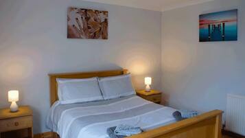 Maison | 3 chambres, fer et planche Ă repasser, Wi-Fi gratuit, draps fournis