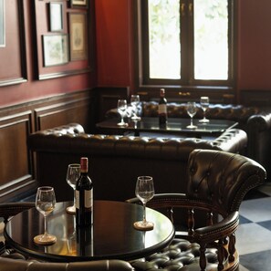 Bar (on property) - KANER BAGH A HERITAGE BOUTIQUE HOTEL (Udaipur)