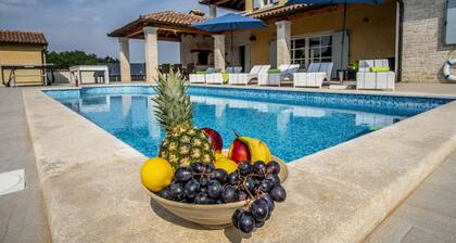 Villa 2181/55885 (Istria - Marcana), 2000m from the beach