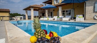 Villa 2181/55885 (Istria - Marcana), 2000m from the beach