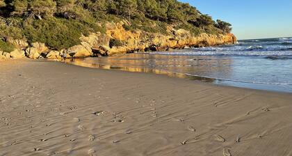 Ideal families with small children 10 minutes from the beach!