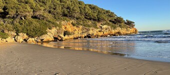 Ideal families with small children 10 minutes from the beach!