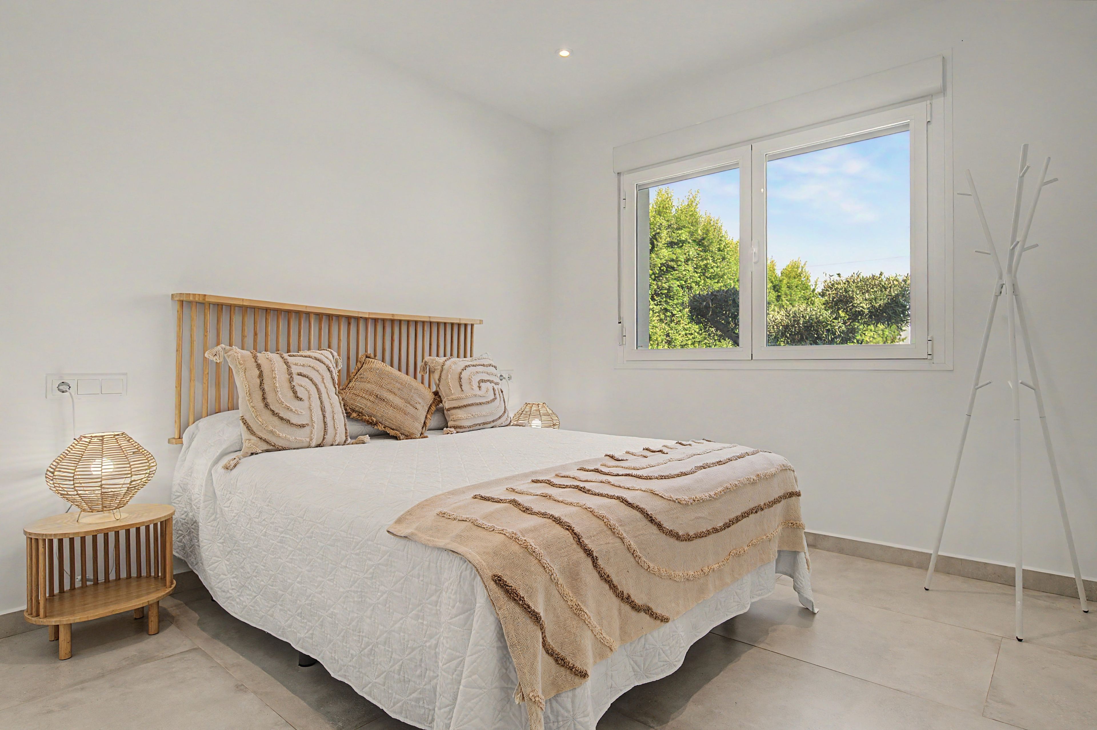 2 bedrooms, iron/ironing board, WiFi (free), bed sheets