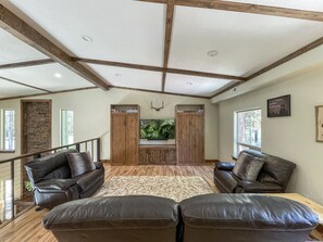 Interior - Charismatic McCall Cabin w/ Hot Tub, Pool Table, EV Charger (McCall)