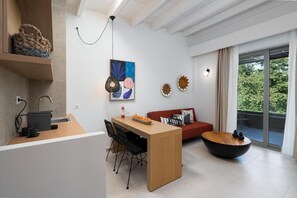 Junior Suite | 1 bedroom, free WiFi, bed sheets - Funtuki Seaside Apartments (Dio-Olympos)