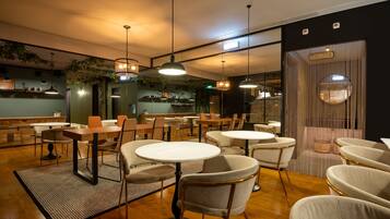 Desayuno continental incluido todos los días