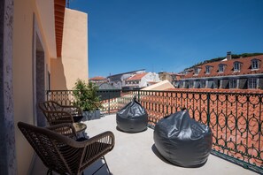 Exclusieve tweepersoonskamer | Een minibar, een bureau, gratis wifi, beddengoed