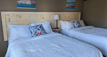 The Greenland Motel - Room No. 8
