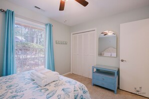 3 chambres, fer et planche à repasser, accès au Wi-Fi (inclus)