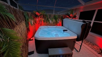 Bain à remous extérieur