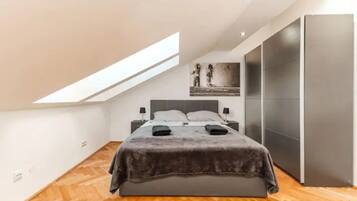 1 bedroom, free WiFi, bed sheets