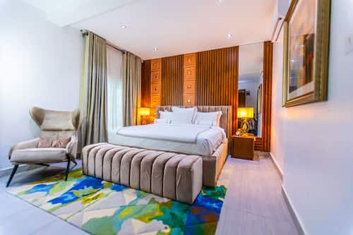 Royal Room | Soundproofing, iron/ironing board, free WiFi