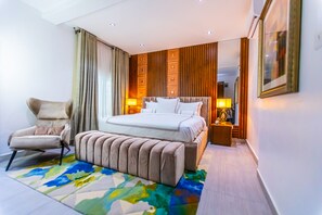 Royal-Zimmer | Bügeleisen/Bügelbrett, kostenloses WLAN