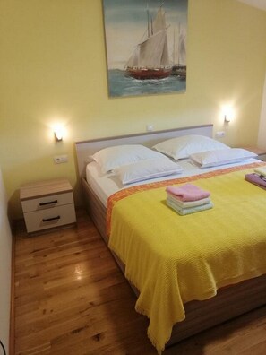 Appartement (Three Bedroom Apartment with Terrace) | 3 chambres