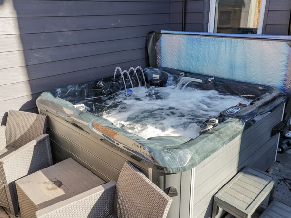 Cottage | Spa - Cliff House (Saltburn-by-the-Sea)