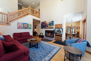 TV connectée, cheminée