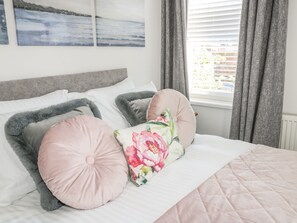 Cottage | 2 bedrooms, individually decorated, individually furnished, free WiFi - Lavender Cottage (Saltburn-by-the-Sea)