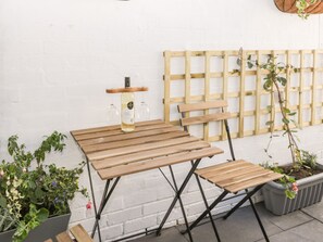 Cottage | Property grounds - Lavender Cottage (Saltburn-by-the-Sea)