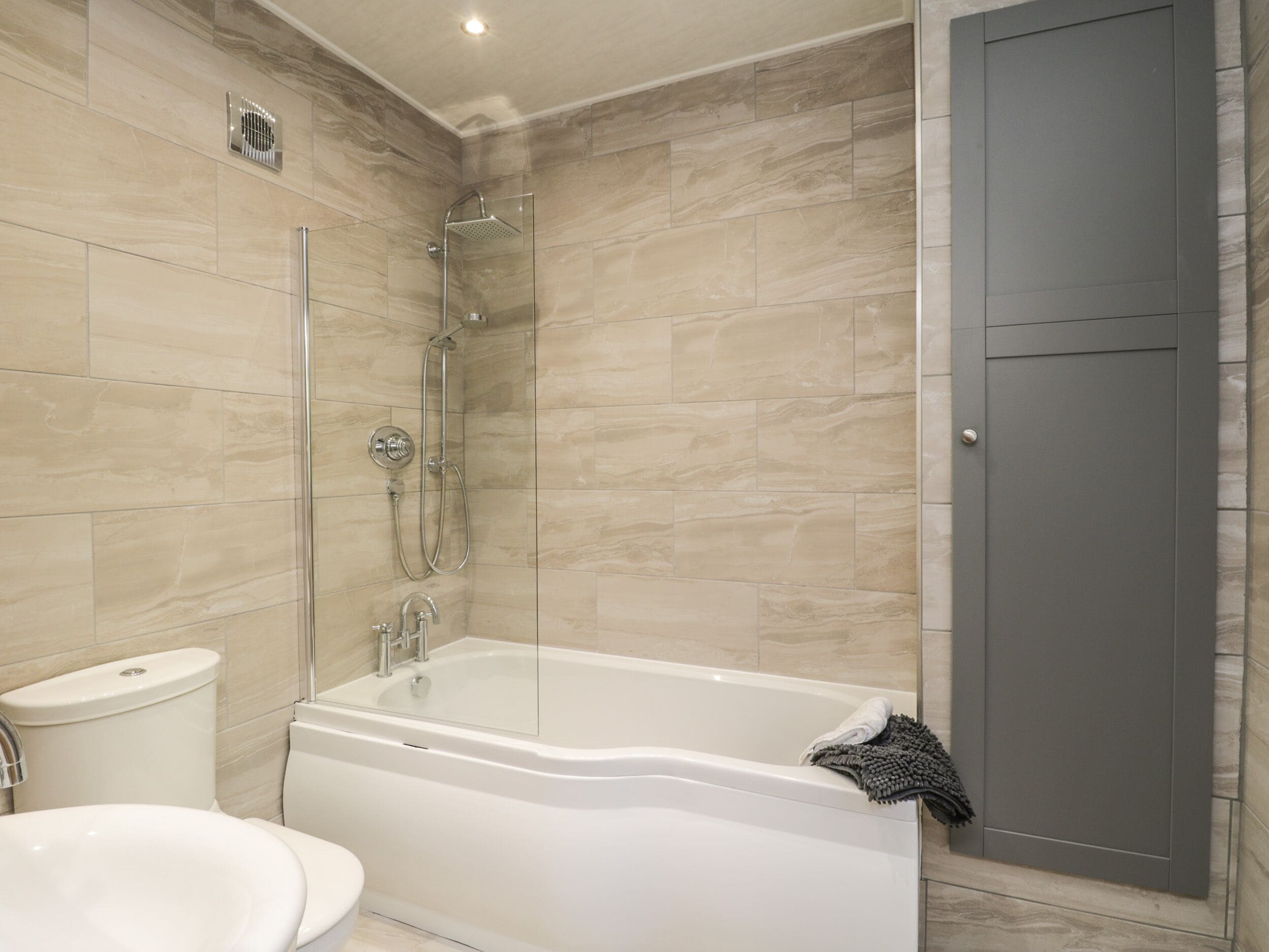 Cottage | Badkamer | Een douche