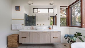 Bathtub, hair dryer, towels