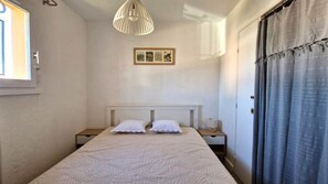 1 chambre, fer et planche à repasser, Wi-Fi