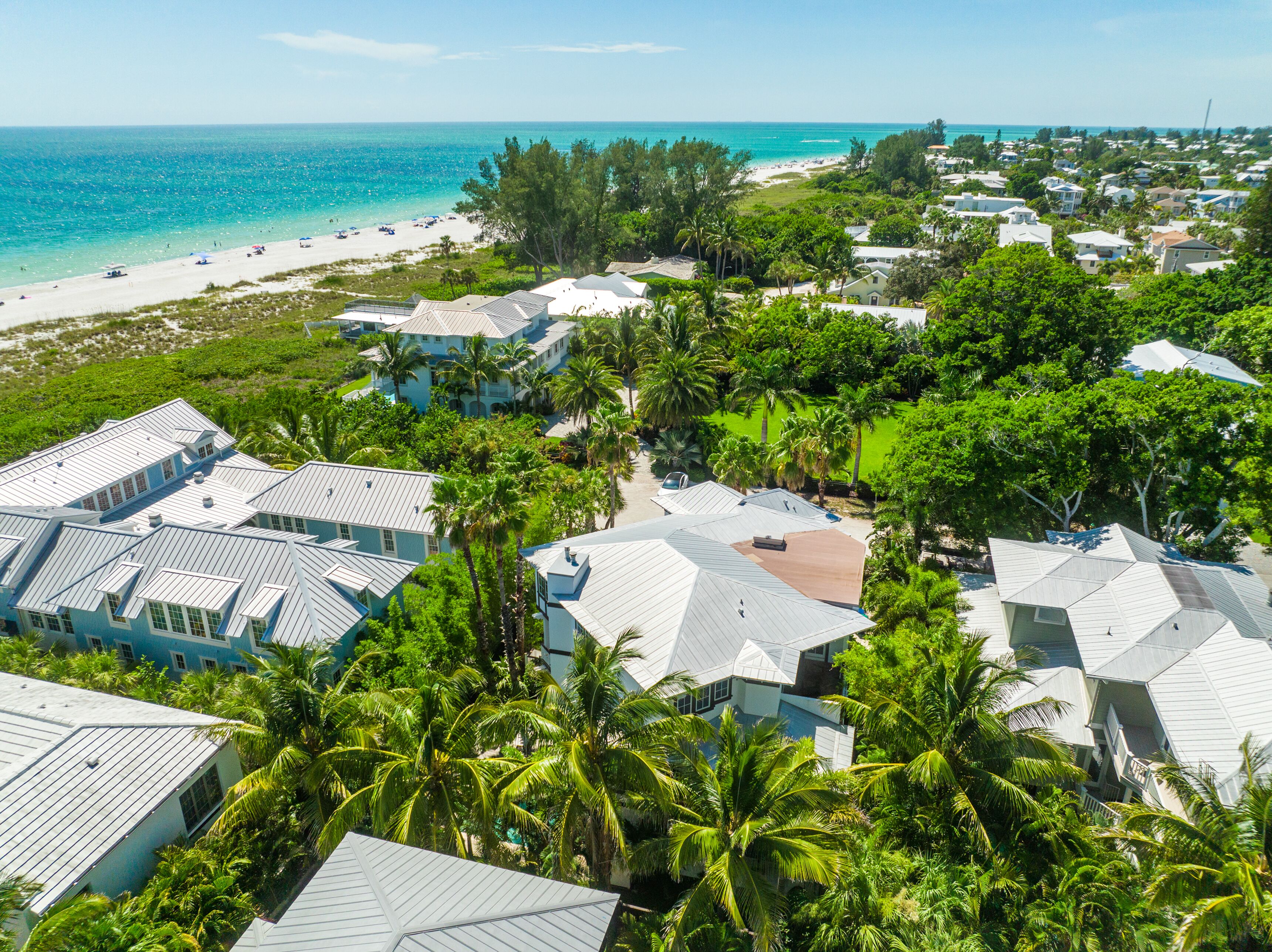 Pathway to the Beach! Secluded Pool and Spa!
