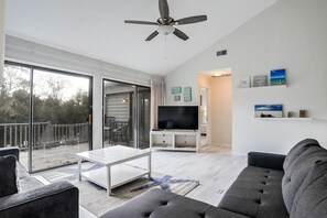 スマートテレビ、DVD プレーヤー