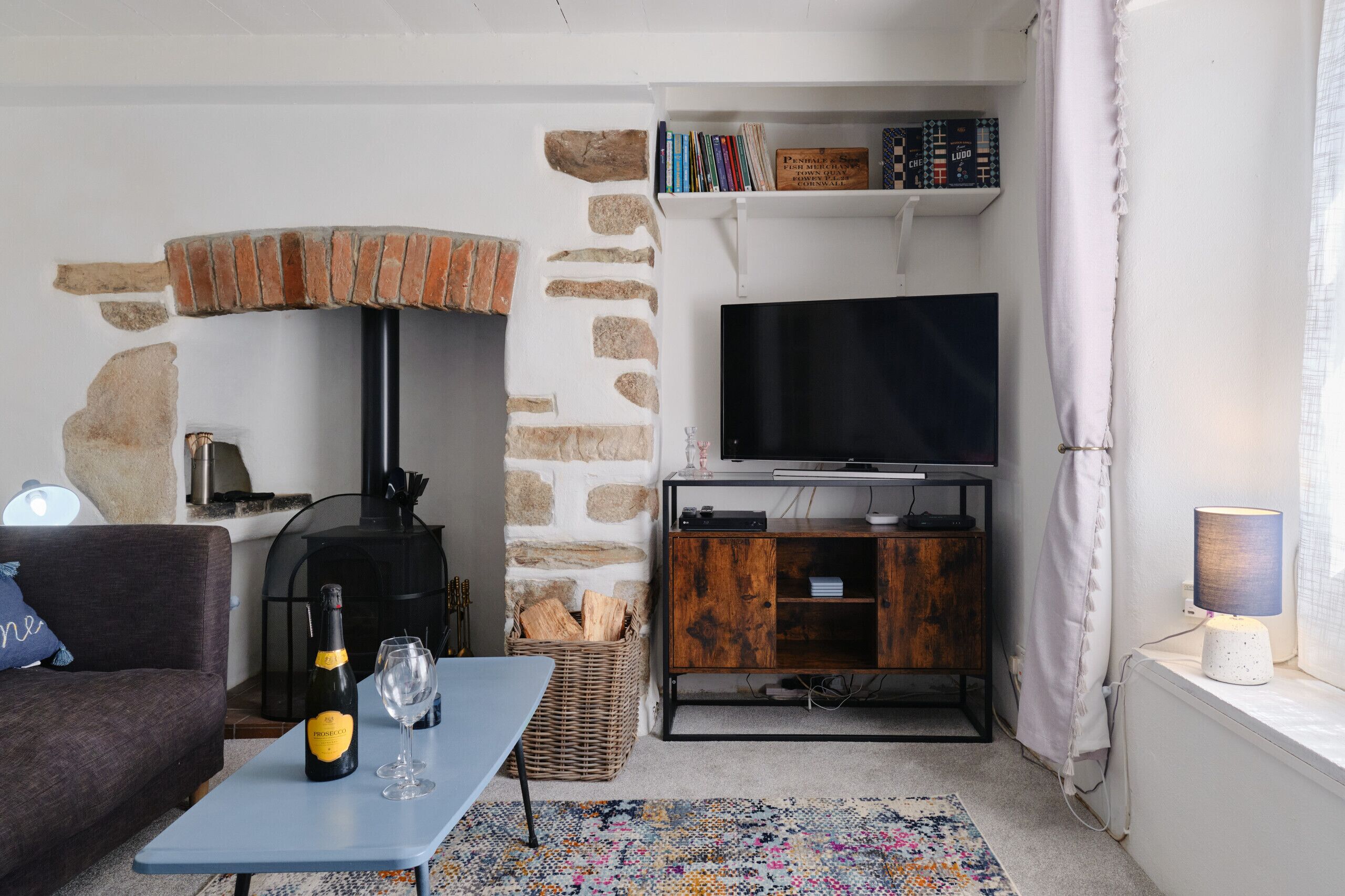 TV, fireplace, DVD player