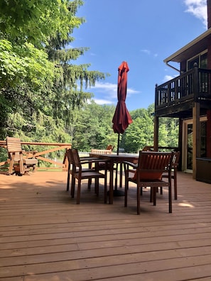 Outdoor dining - Farmhouse in Catskill/ Hudson Valley (Catskill)