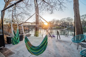 Property grounds - River Retreat / Kayaks / Fishing / Firepit (Seguin)