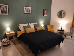 1 bedroom, free WiFi, bed sheets