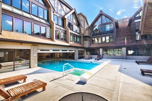 Beheizter Pool