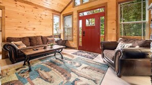 Smart TV, fireplace, video games - Cabin: Newly Built, Amazing Lake&Mtn Views, Gas Fire Pit, Hot Tub, Fully Stocked, New Appliances, 3 King Beds, 1 Floor (Lake Lure)